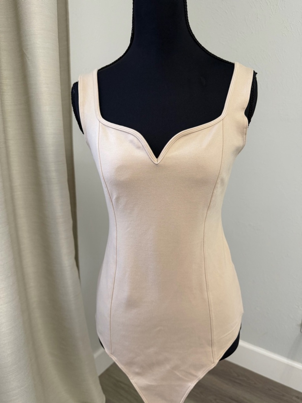 Abercrombie & Fitch Nude/Light Beige V-Notch Bodysuit